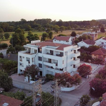 מלון אולסינץ' Buzuku House מראה חיצוני תמונה