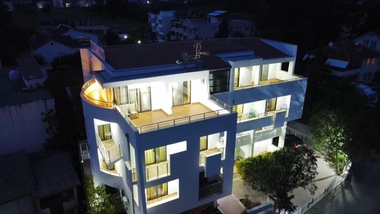 מלון אולסינץ' Buzuku House מראה חיצוני תמונה