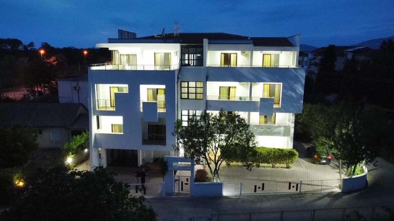 מלון אולסינץ' Buzuku House מראה חיצוני תמונה