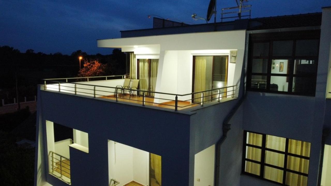 מלון אולסינץ' Buzuku House מראה חיצוני תמונה